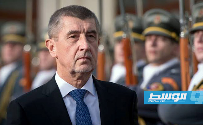 رئيس وزراء تشيكيا نادم على ماضيه الشيوعي في ذكرى «الثورة المخملية»
