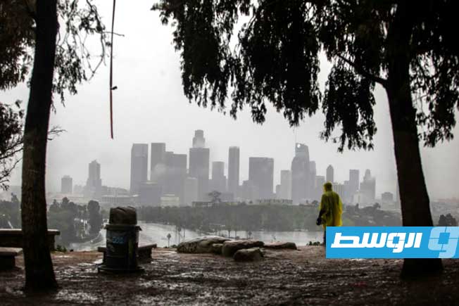 عاصفة غير مسبوقة تهدد كاليفورنيا بفيضانات في عيد الميلاد