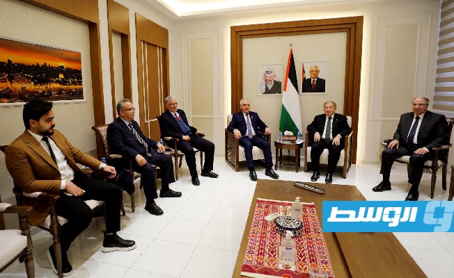 وفد من رجال الأعمال برئاسة الرعيض يزور فلسطين