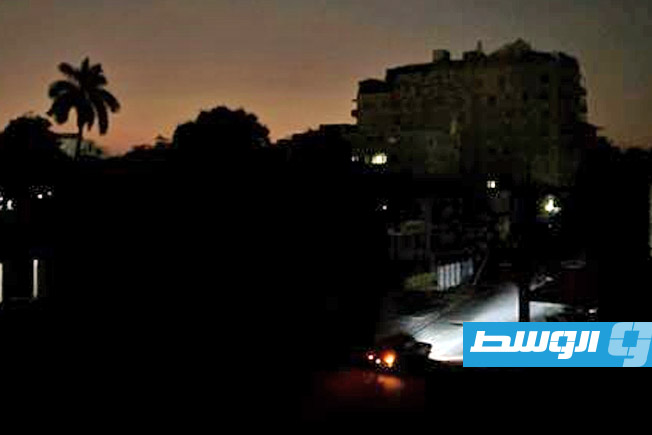 الظلام يغطي كوبا بعد انقطاع جديد في التيار الكهربائي