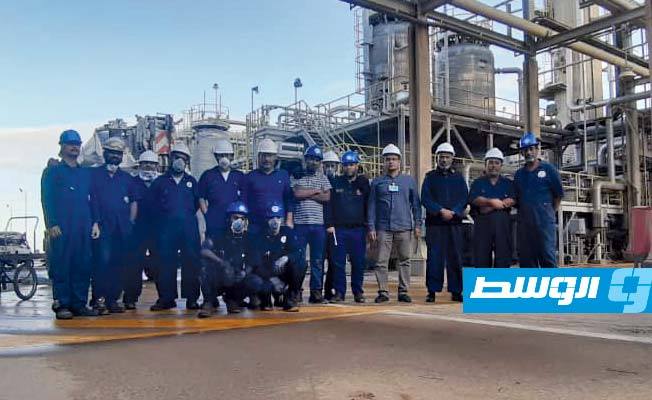 بجهود ذاتية.. تجديد مادة الكربون بالوحدة الثانية لمعمل غاز الاستقلال