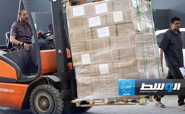 وصول شحنات من الكتاب المدرسي إلى مخازن وزارة التعليم الفني