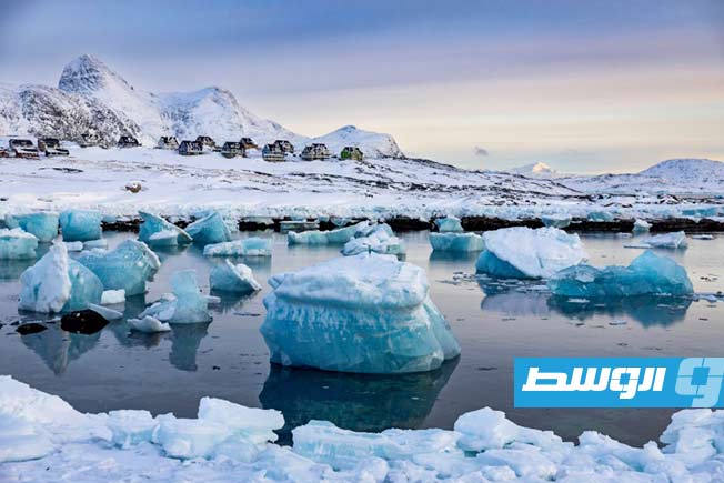 ذوبان جليد غرينلاند يتسارع 17 مرة بسبب موجة حر قياسية في أيسلندا