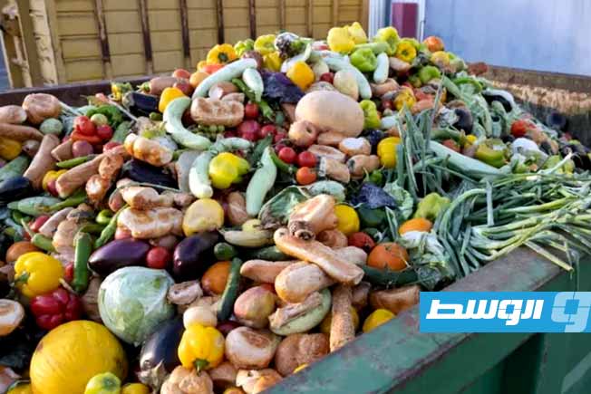 «البرلمان الأوروبي» يقر قانون مكافحة هدر الطعام ومخلفات «الموضة الرخيصة»