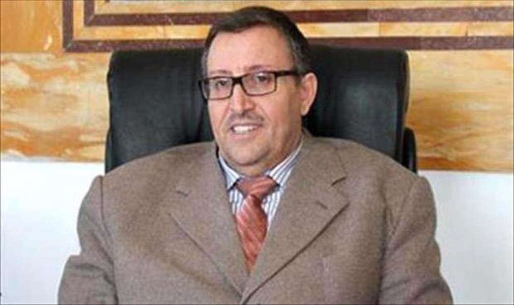 المصرف المركزي بالبيضاء يصرف رواتب العاملين من الخزانة العامة