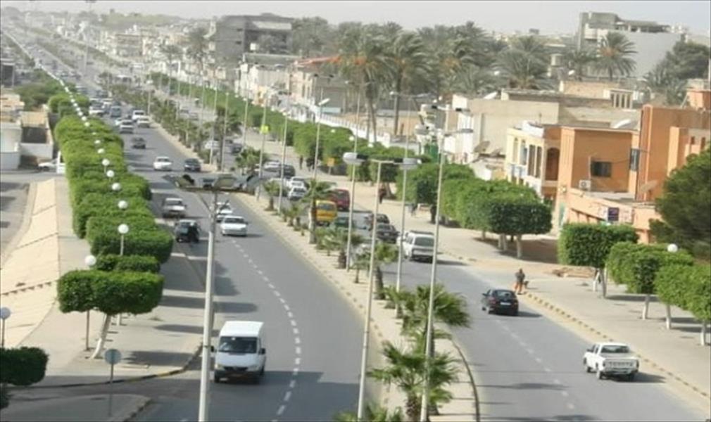 تعليق العمل بغالبية المكاتب الحكومية في سرت للأسبوع التاسع