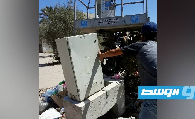 «الكهرباء»: عودة التيار إلى صبراتة بعد صيانة الصندوق المغذي لجزيرة النخلات