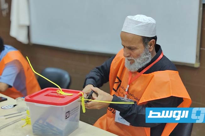 بدء فرز وعد الأصوات داخل مراكز اقتراع الانتخابات البلدية