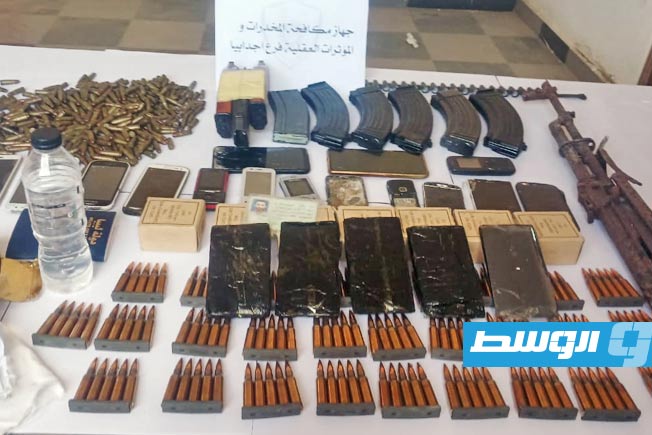 ضبط شخص بحوزته مخدرات وذخائر في أجدابيا