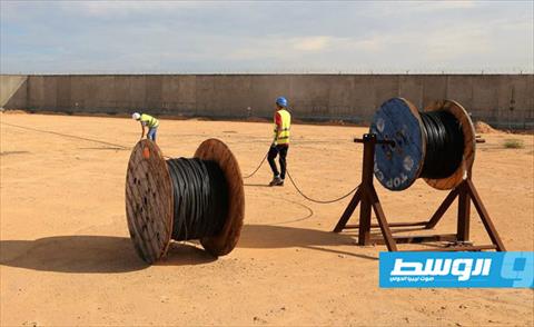 إجراء الترتيبات النهائية لبدء إنشاء محطتي كهرباء غرب طرابلس ومصراتة