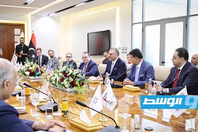 مستشار ترامب يكشف عن اتفاقات مرتقبة بين «مؤسسة النفط» وشركات أميركية