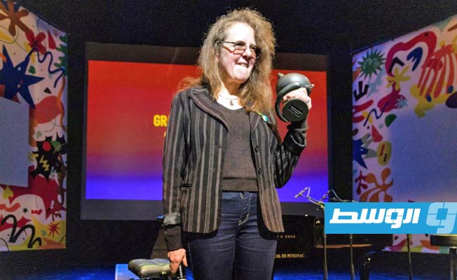 فوز الكندية جولي دوسيه بالجائزة الكبرى لـ«أنغوليم للشرائط المصورة»