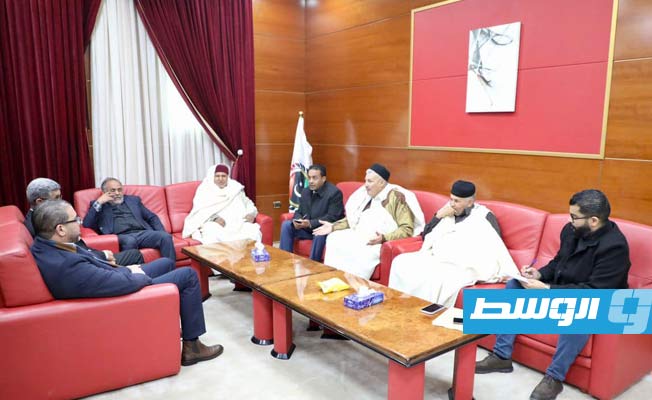 وزارة الصحة تبحث تحسين الخدمات الطبية لبلدية باطن الجبل