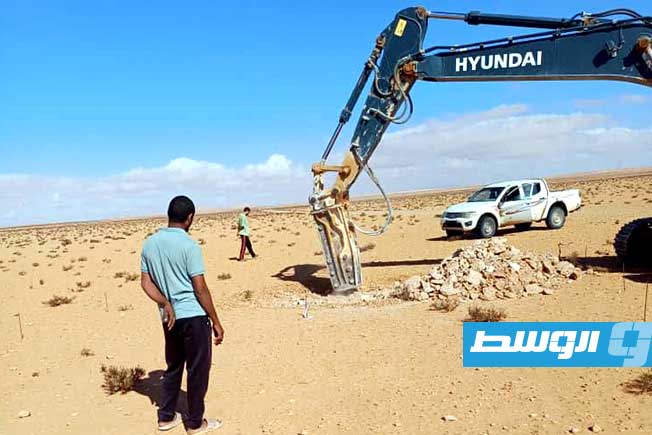 بدء تنفيذ خط كهرباء في الزنتان لدعم تشغيل آبار المياه