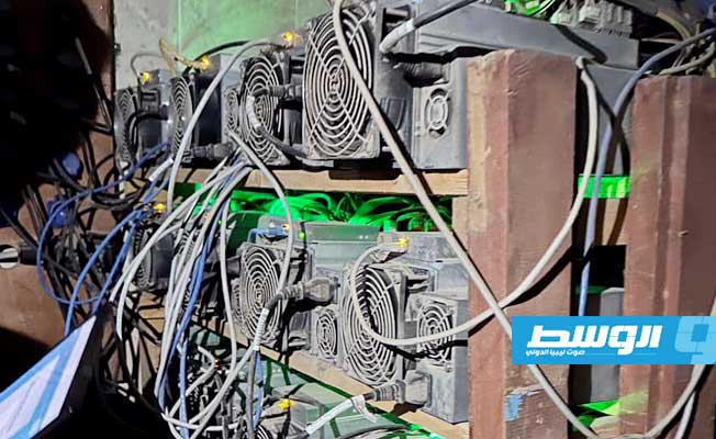 النيابة العامة: ضبط حواسيب وأجهزة تعدين عملات مشفرة في جنزور والظهرة (فيديو)