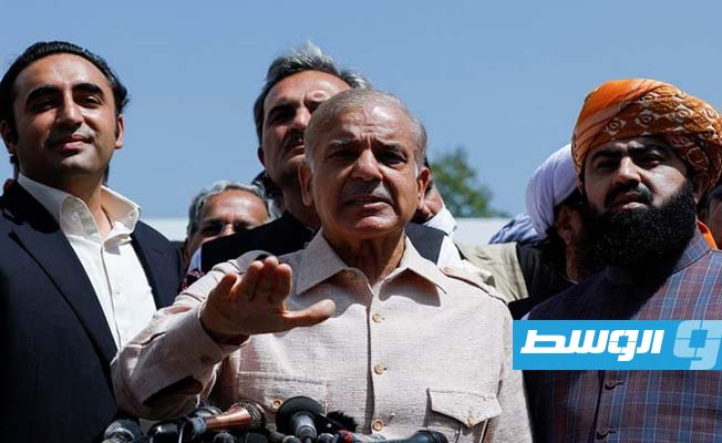 رئيس الوزراء الباكستاني يدين «استفزازات» أفغانستان ويتوعّد برد «قوي»