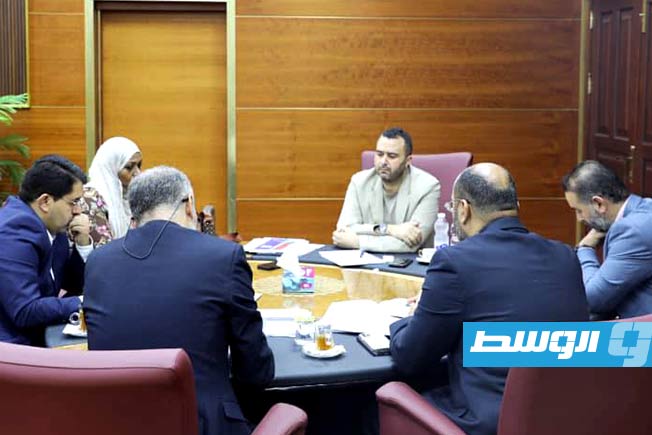 حكومة الدبيبة تبحث مع «الصحة العالمية» إنشاء منظومة الاحتياجات الدوائية