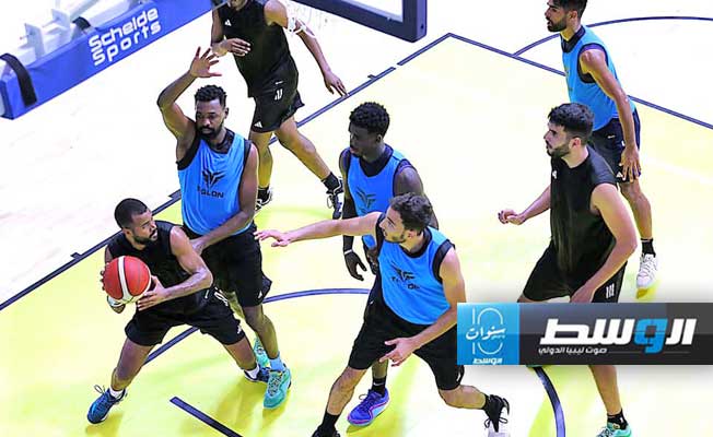 المنتخب الليبي لكرة السلة يستعد لمواجهة نظيره الفلسطيني.. (صور)