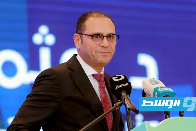 حكومة حماد: التعاقد مع العناصر الطبية الأجنبية بـ«إذن مسبق»