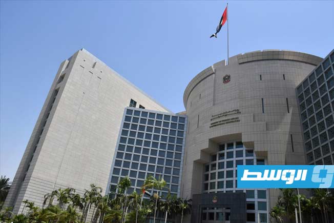 الإمارات تحظر سفر مواطنيها إلى إيران والعراق ولبنان وتدعوهم إلى العودة في أقرب وقت