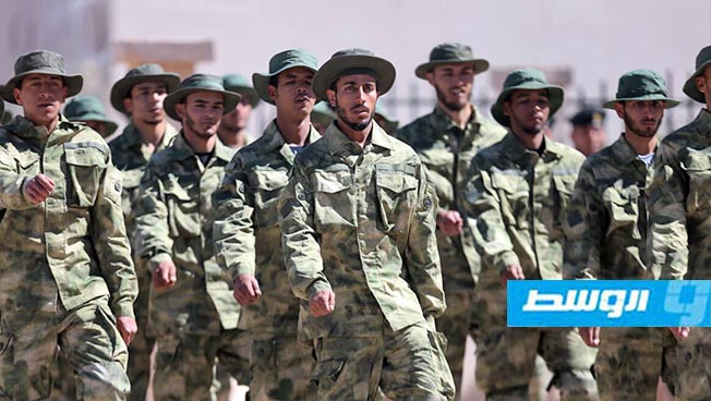 جويلي يشرف على تخريج الدفعة الثانية من القوات الخاصة بالمنطقة العسكرية الغربية