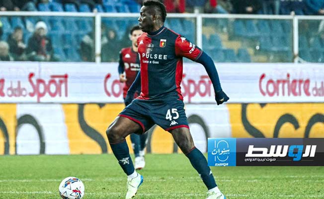 «فيفا» يحتفي بعودة بالوتيلي للدوري الإيطالي