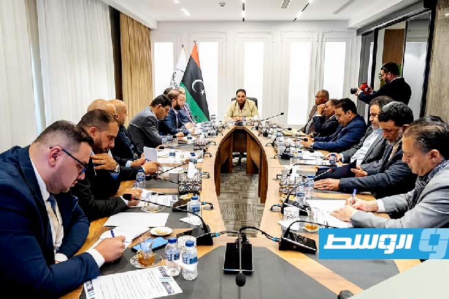 تشكيل لجنتين لدراسة إجراءات التعيين والإيفاد الدراسي