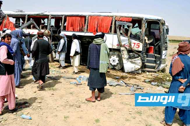 مقتل 50 شخصا في اصطدام حافلة ركاب بشاحنة غرب أفغانستان