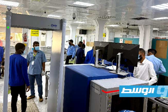 ترحيل 174 مهاجرا من سبها إلى نيجيريا ضمن رحلات «العودة الطوعية»