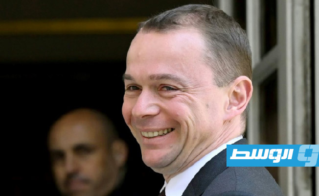 معدل البطالة يبلغ أدنى مستوى له في فرنسا منذ 40 عامًا