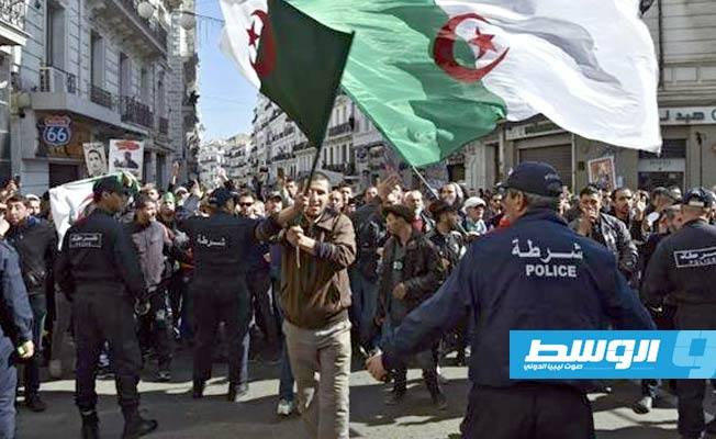 الحراك الجزائري ينظم مسيرة لإحياء الذكرى الثانية للانتفاضة