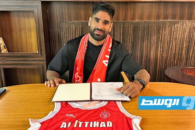 أسطورة السلة الليبية محمد الساعدي يلتحق بمدربه أبوشقرا في الاتحاد