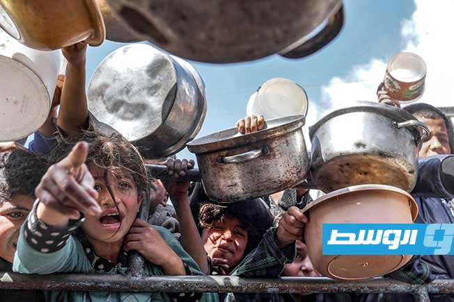 تحذيرات أممية من القصف والتجويع بغزة.. ومناشدات لإدخال الدواء