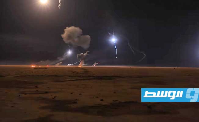 بالصور: مناورة عسكرية ليلية لقوات «القيادة العامة» في سرت