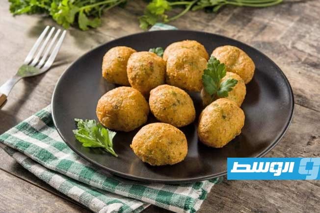 كبة بطاطس مقرمشة بحشوة اللحمة المفرومة