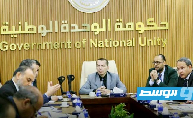 لجنة حكومية تناقش تشغيل مجمع رأس لانوف بكامل طاقته قبل نهاية العام
