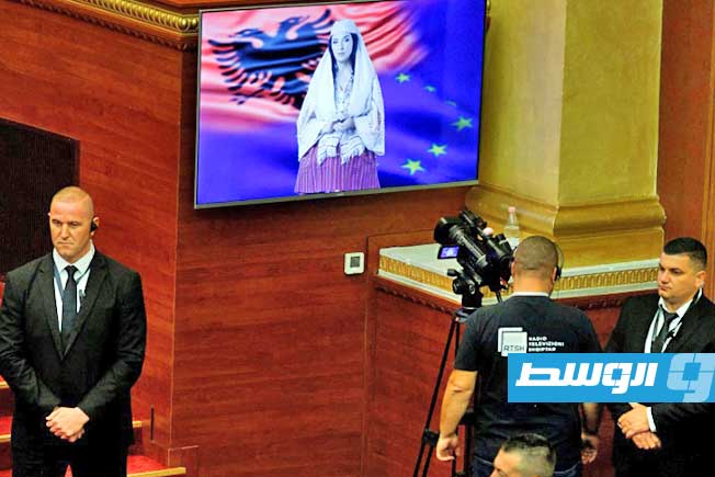 وزيرة افتراضية مولّدة بالذكاء الصناعي تلقي كلمة أمام البرلمان في ألبانيا