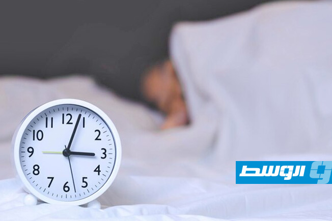 دراسة جديدة تكشف عن رابط «قوي» بين انخفاض متوسط العمر وعدد ساعات النوم