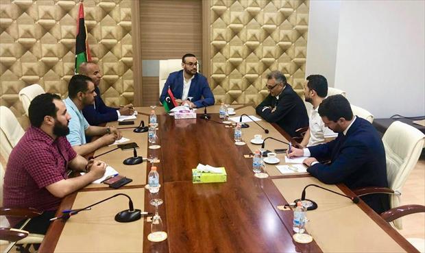 «صحة الوفاق» تبحث مع السفير الإيطالي فتح المجال الجوي لطائرات الإسعاف