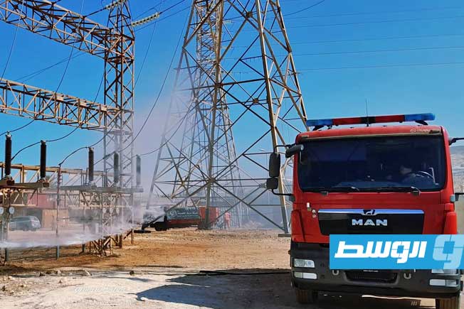 «الكهرباء»: انتهاء أعمال تنظيف وغسل محطة درنة