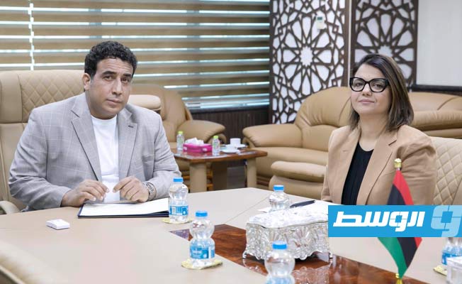 المنقوش تطلع المنفي على نتائج اجتماع دول الجوار وترشيحات الوزارة للسفراء الجدد