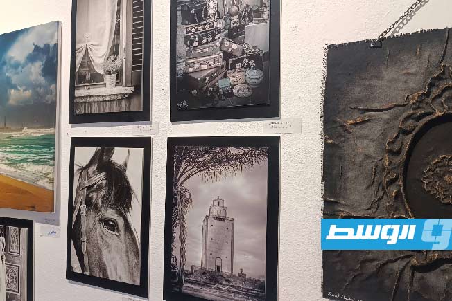«ضمير مستتر».. معرض خيري في بنغازي يوظف الفن لدعم مرضى السرطان