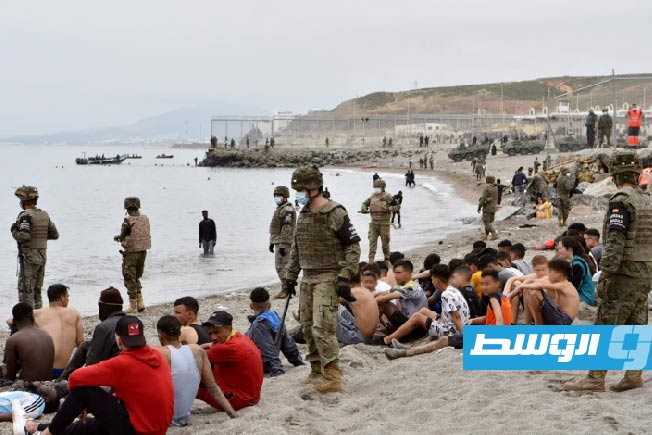إسبانيا تفكك شبكة لتهريب المهاجرين المغاربة