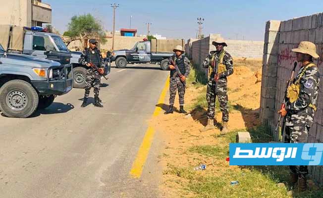 وقف تعديات على منتزه على طريق المطار في طرابلس