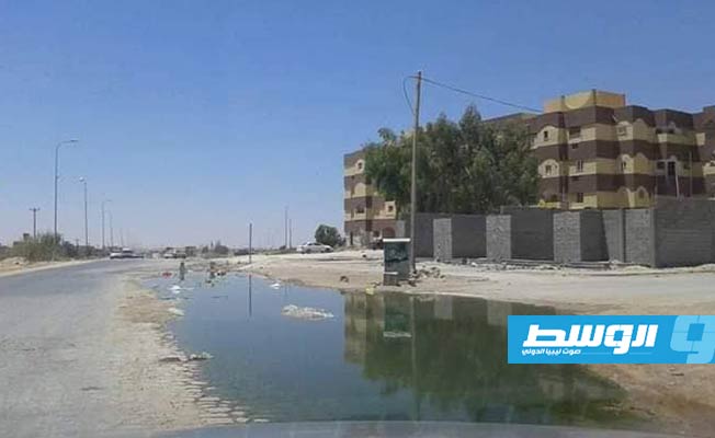 بلدية بني وليد تكلف شركة محلية لمعالجة أزمة الصرف الصحي وسط المدينة