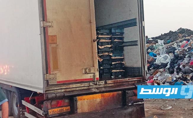 إعدام 48 صندوق من سمك السردينة بأجدابيا كانت في طريقها إلى مصر