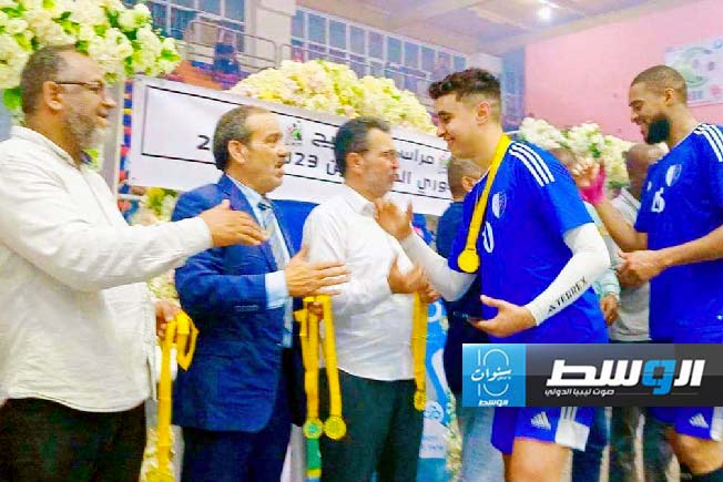 الهلال يتوَّج بدرع الدوري الليبي لكرة اليد