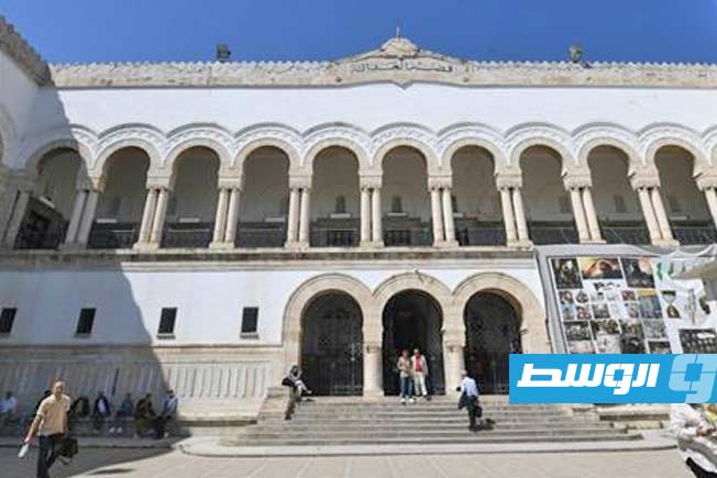 في «7 دقائق فقط».. محاكمة سريعة للقاضي التونسي السابق أحمد صواب