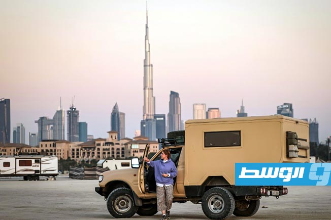 التخييم في دبي.. من ناطحات السحاب إلى العودة إلى الجذور