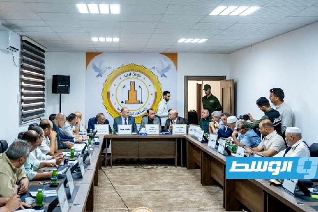 اجتماع لمناقشة متطلبات بلديات الجبل الغربي من منظومات النهر الصناعي